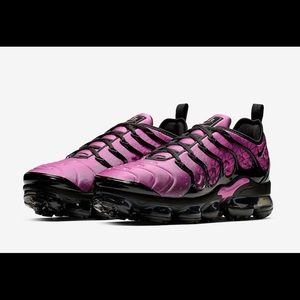 Nike Air VaporMax Plus Active Fuchsia/Black Shoes
